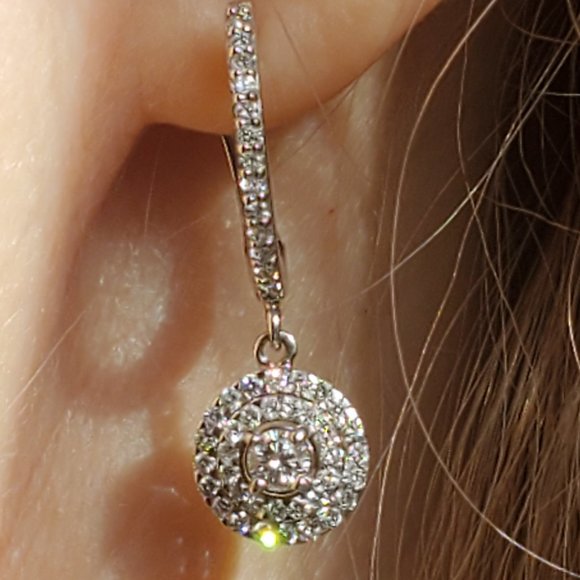 14K WHITE GOLD DIAMOND EARRINGS. - Picture 11 of 14